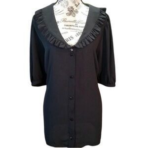 Levi’s Black Ruffle Cape Collar Blouse – 3X